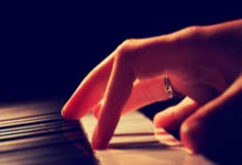 爱游戏入口-水晶宫大胜对手，士气高涨