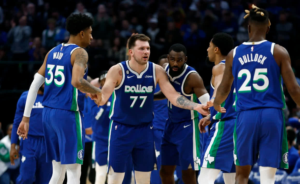 爱游戏下载-独行侠队点卫卢卡尼克契奇重返赛场