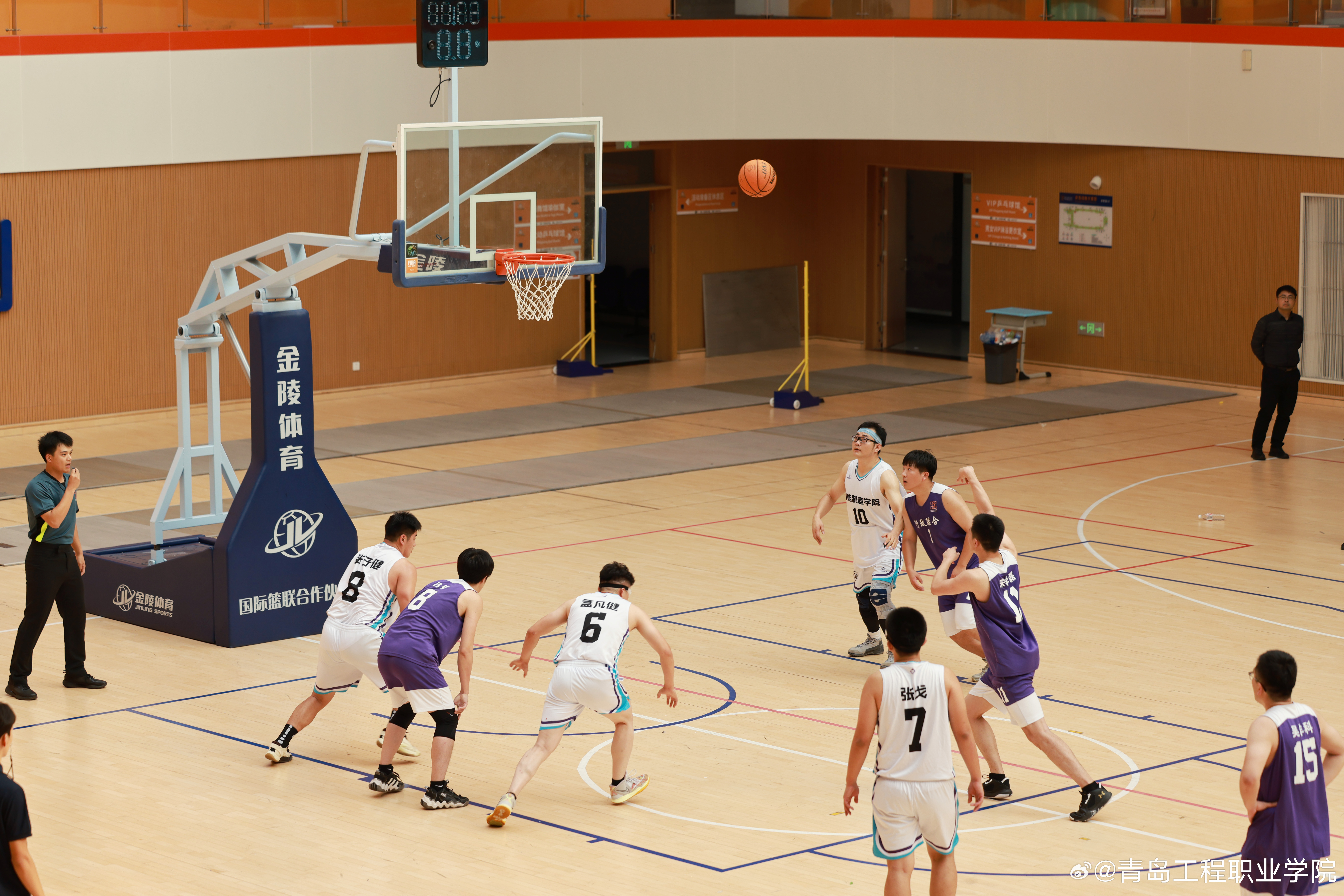 爱游戏tv-关于篮球职业赛事成为年轻人热衷的运动项目的信息