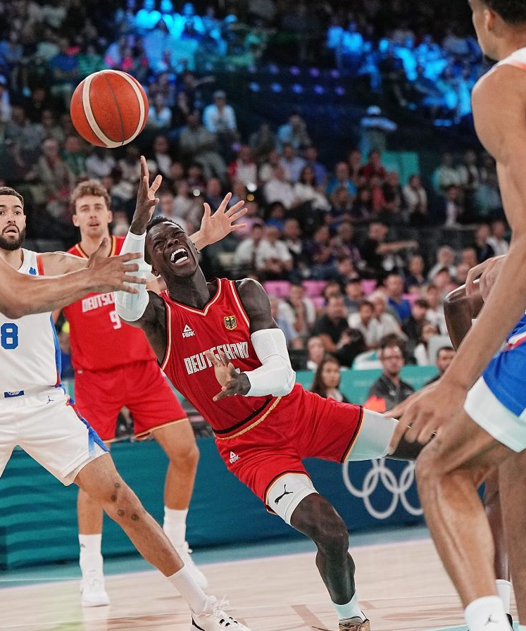 爱游戏官方-德国队联手进击，成功大破对手晋级四分之一决赛的简单介绍