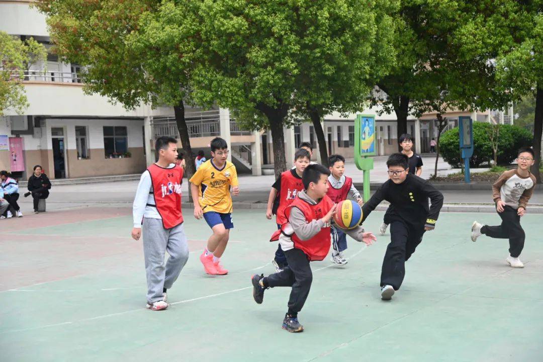 激情无限的篮球战场,输赢皆是荣耀的简单介绍 激情无限的篮球战场,输赢皆是荣耀的简单介绍