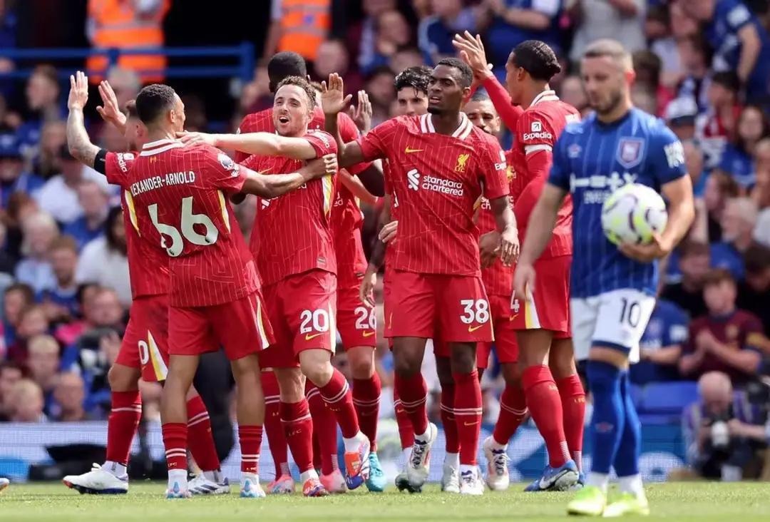 欧洲豪门纷纷抵达比赛场地,备战胜利的简单介绍 欧洲豪门纷纷抵达比赛场地,备战胜利的简单介绍