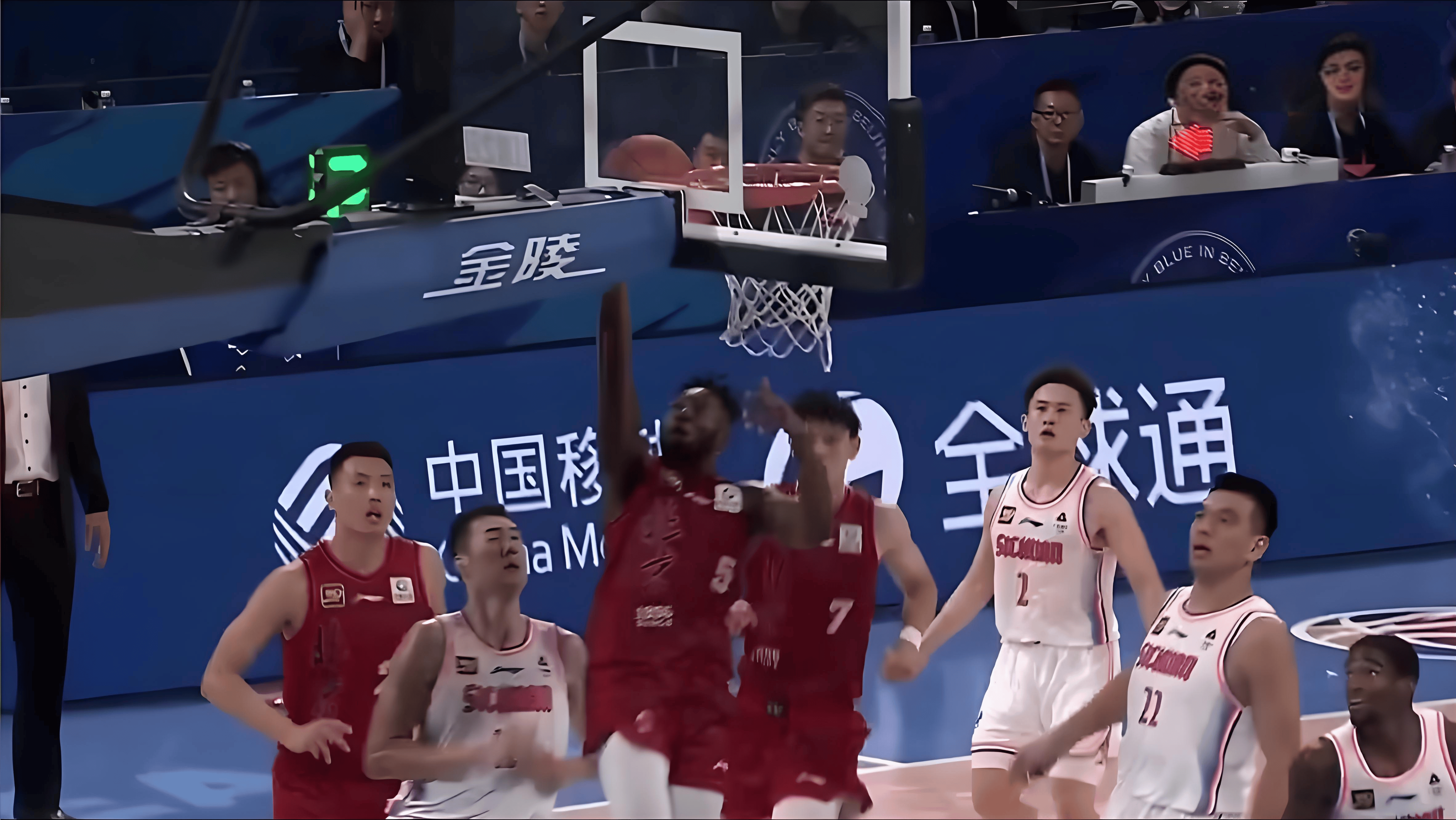 爱游戏入口-北京队全队出色表现，轻松战胜对手的简单介绍