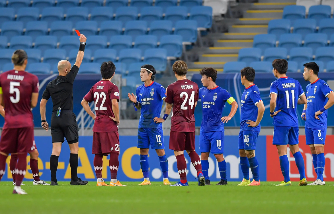 球队主场作战势不可挡,大胜对手 球队主场作战势不可挡,大胜对手