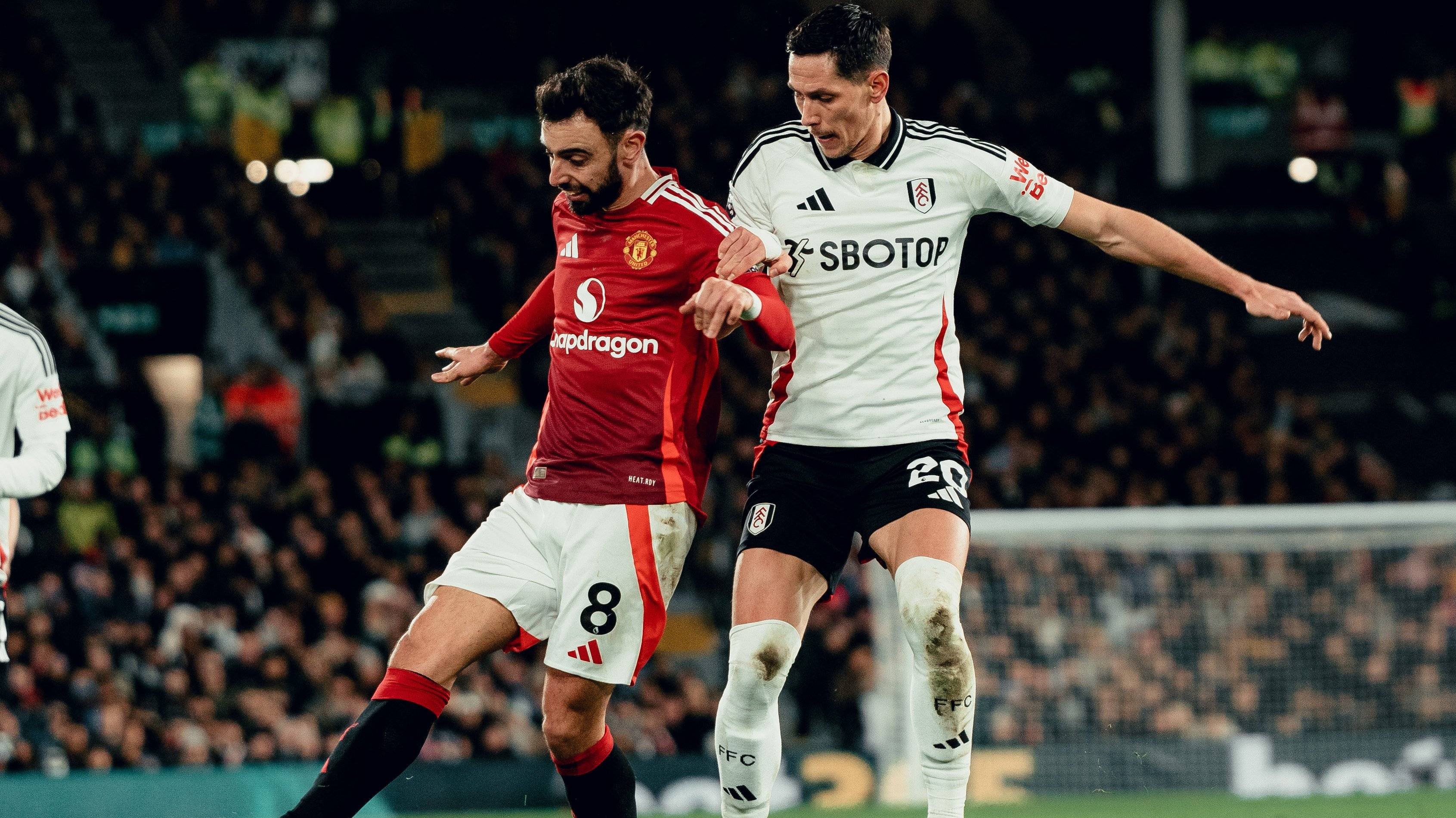 爱游戏官方入口-包含博格巴爆发进球，曼联客场绝杀富勒姆的词条