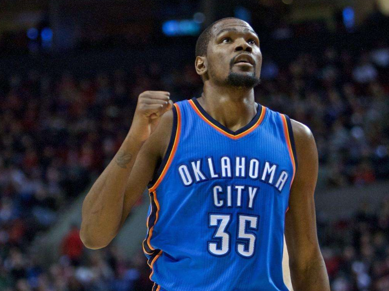 关于篮球巨星突破战线双重得分王威震巅峰的信息