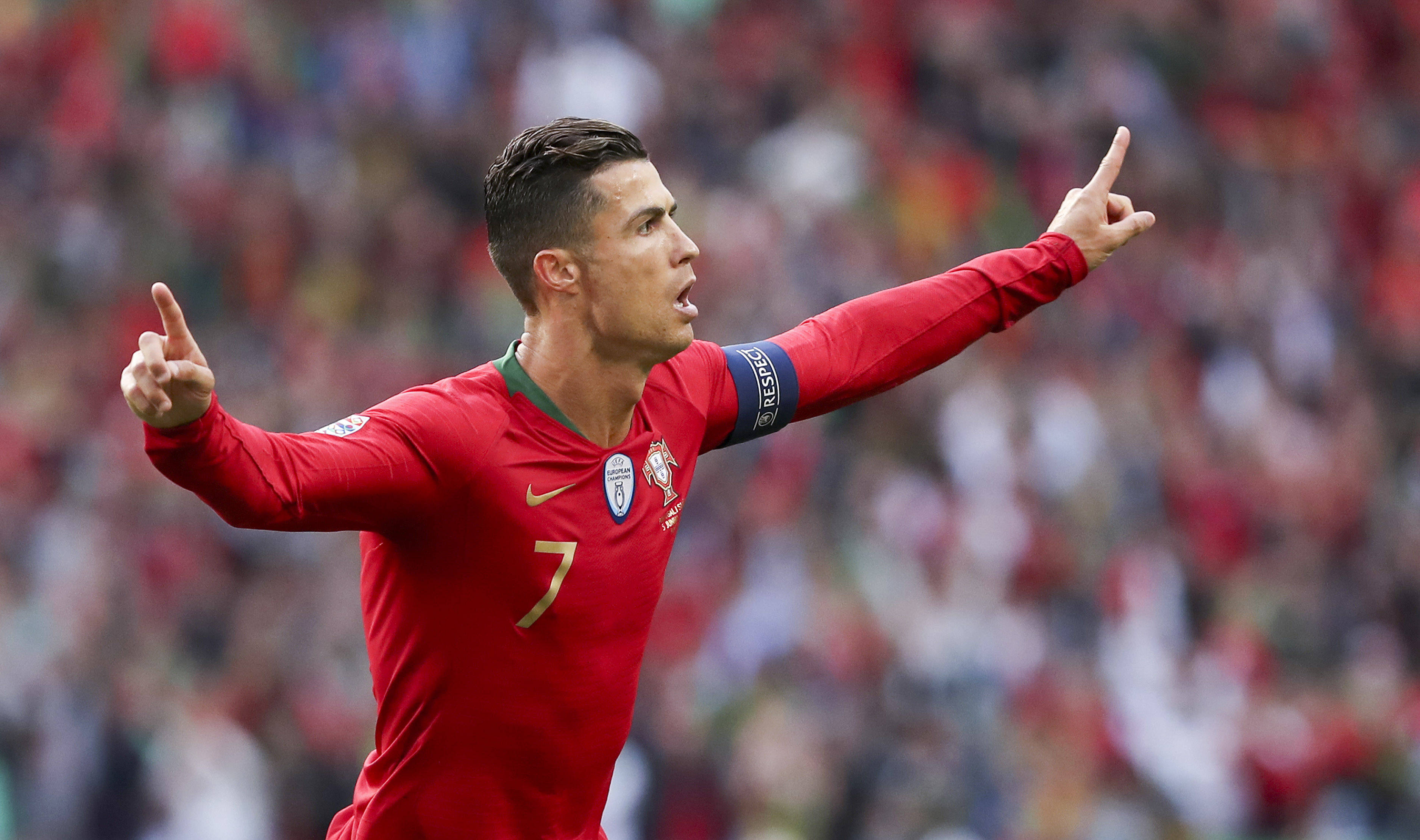 爱游戏娱乐-本菲卡中场损伤危及球队胜利希望的简单介绍