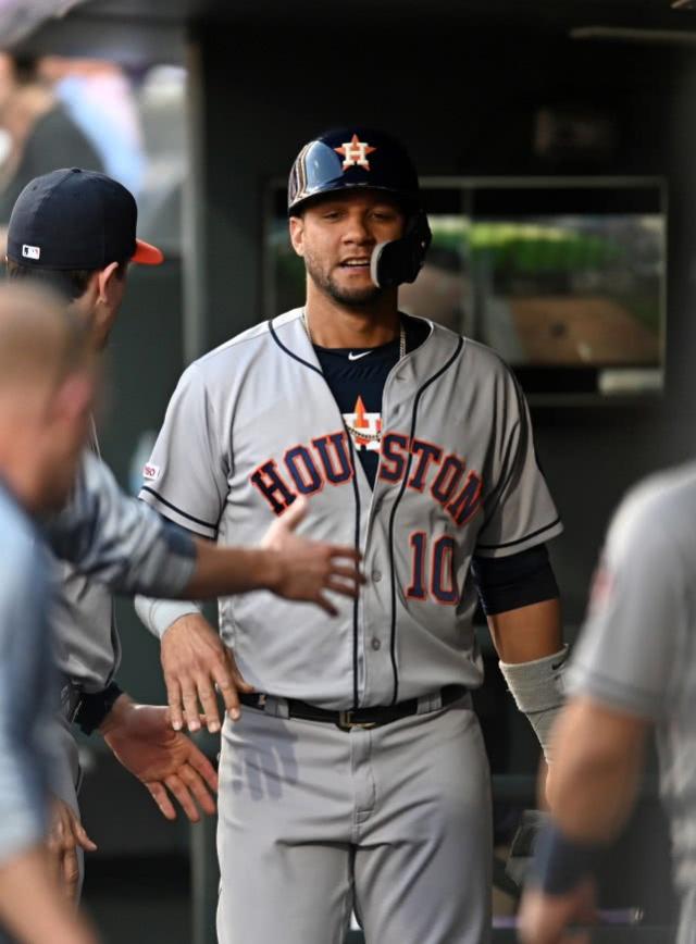 关于荷兰稳坐领先，阵容稳定取得三连胜的信息