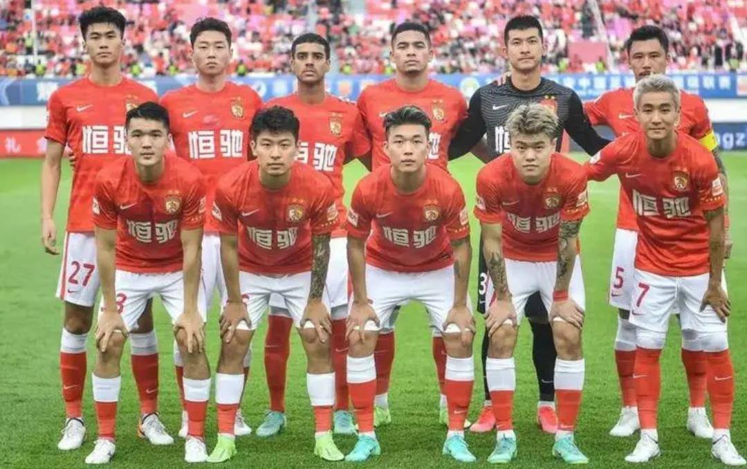 恒大外援表现出色,带领球队走向胜利的简单介绍 恒大外援表现出色,带领球队走向胜利的简单介绍