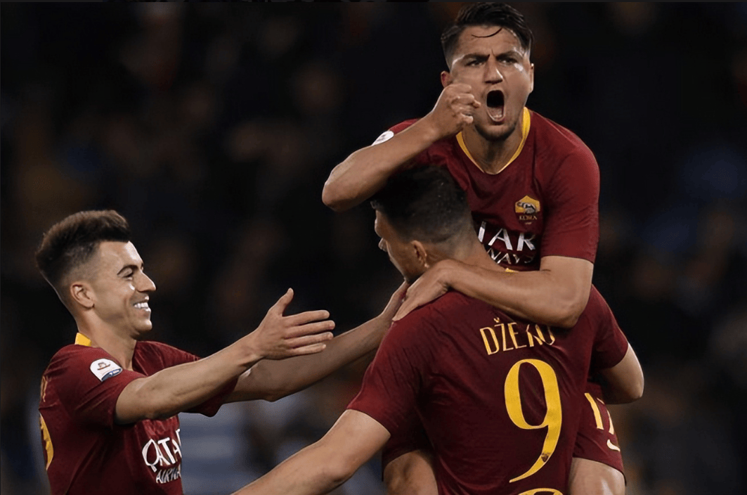 亚特兰大球员半场连进两球领先对手.