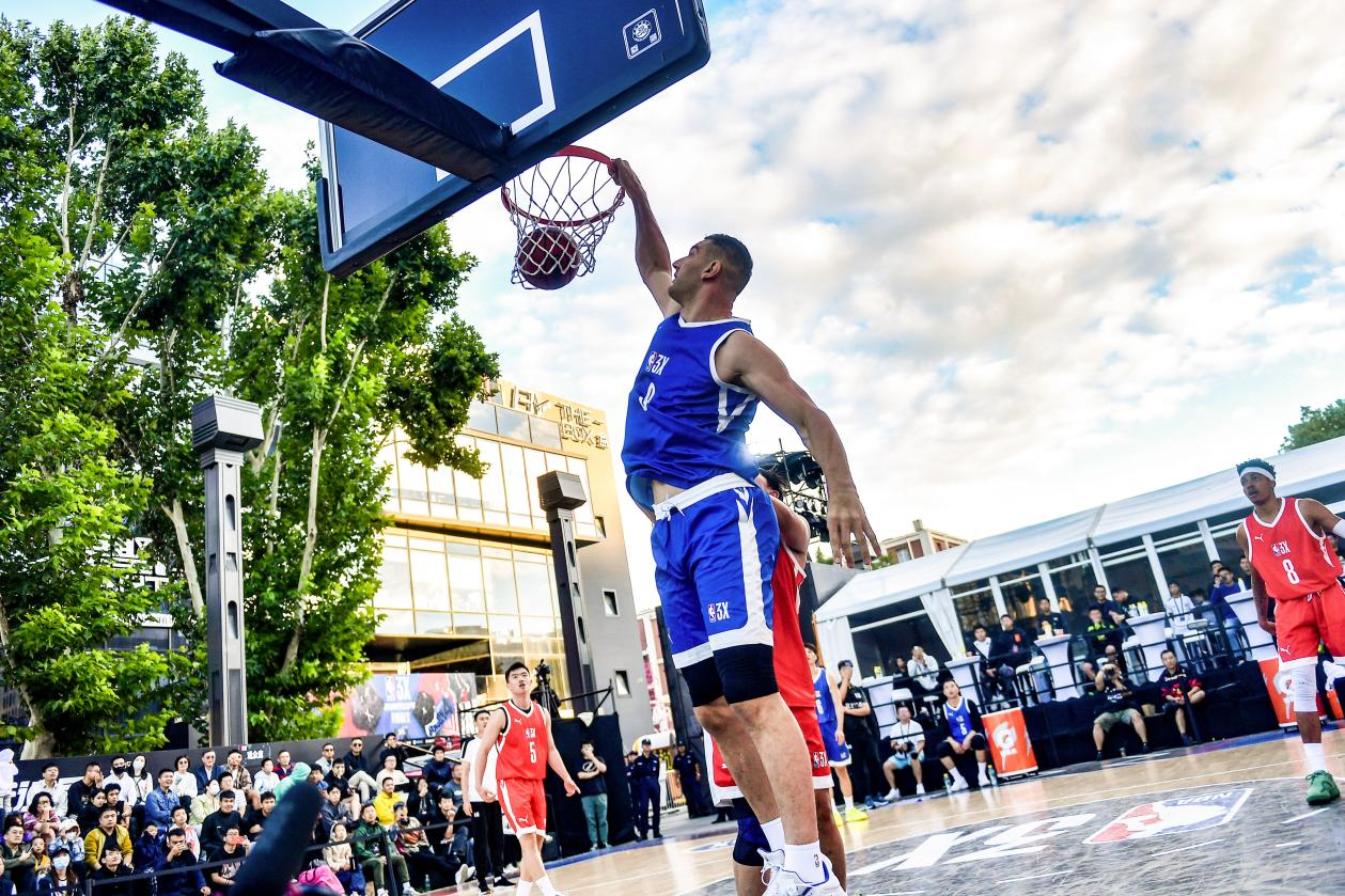 爱游戏官方入口-顶尖球员云集，一场绝对精彩