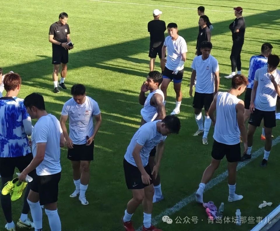 爱游戏tv-青岛队险胜江苏队，走出低谷