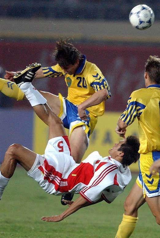 荷兰队稳坐足球领域第一宝座 荷兰队稳坐足球领域第一宝座