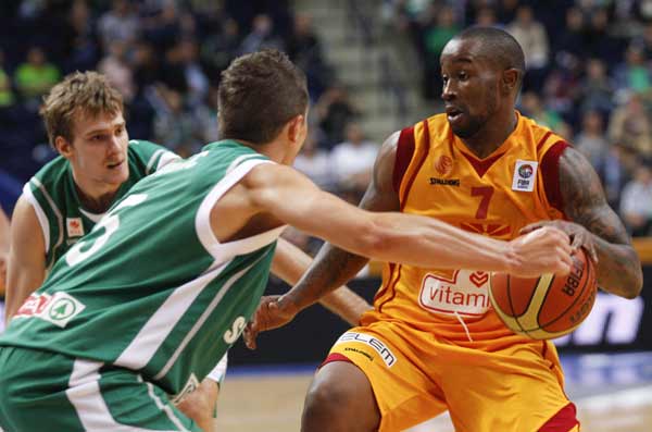 爱游戏-关于斯洛文尼亚击败北马其顿，晋级梦想仍存的信息