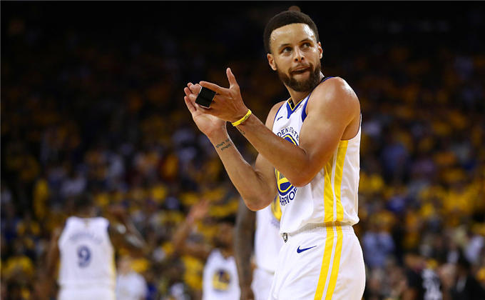 夺冠之路!球队们为了终极胜利不断拼搏 夺冠之路!球队们为了终极胜利不断拼搏