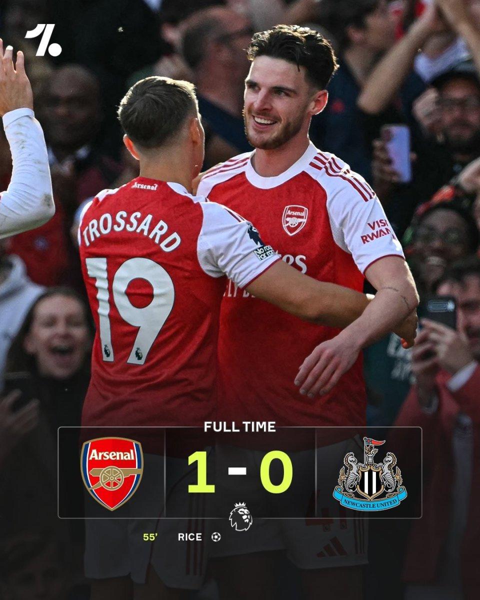 爱游戏官方-西甲｜AC米兰登顶，热议不断