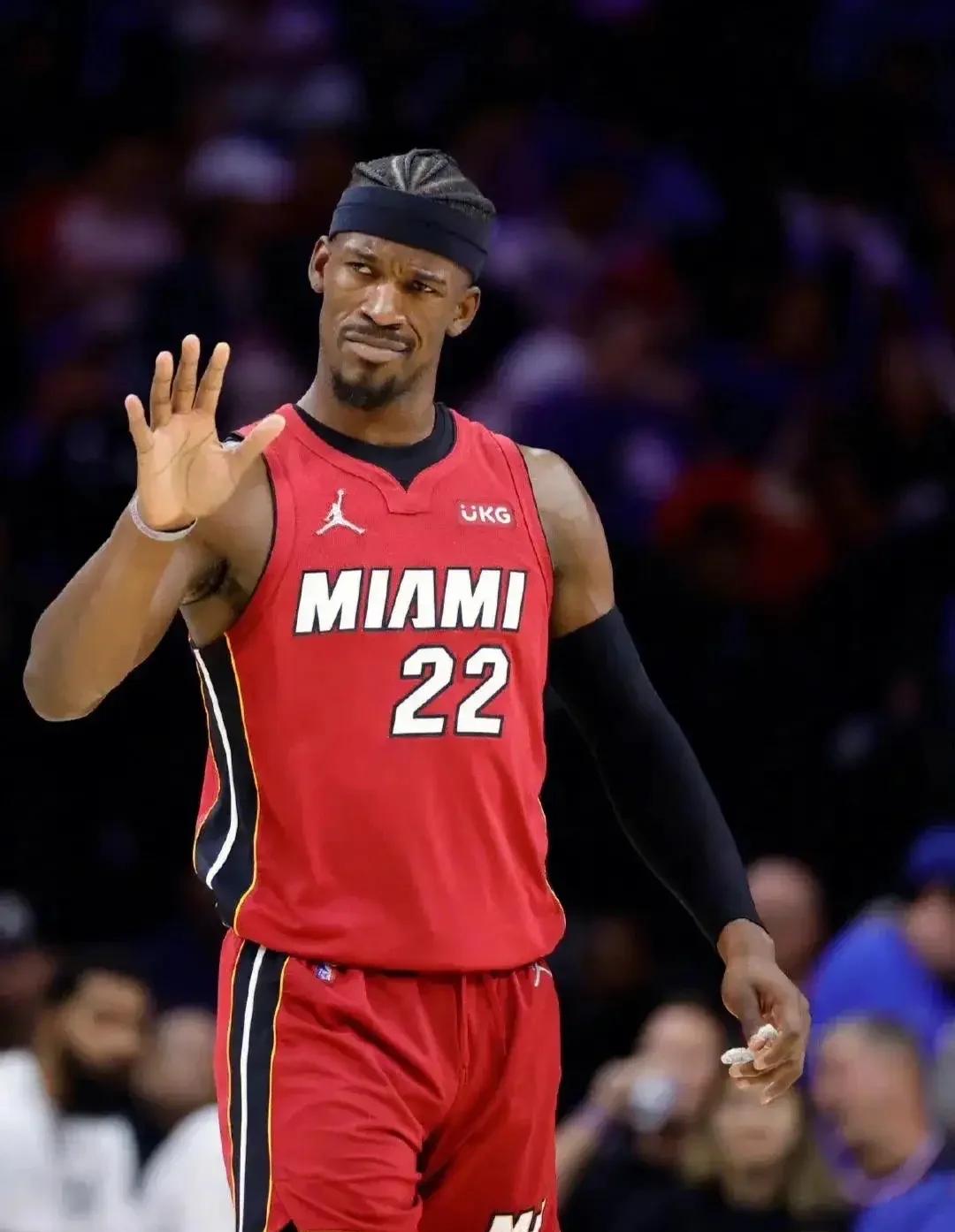 爱游戏娱乐-关于三巨头再聚首,联手争夺总冠军荣耀的信息