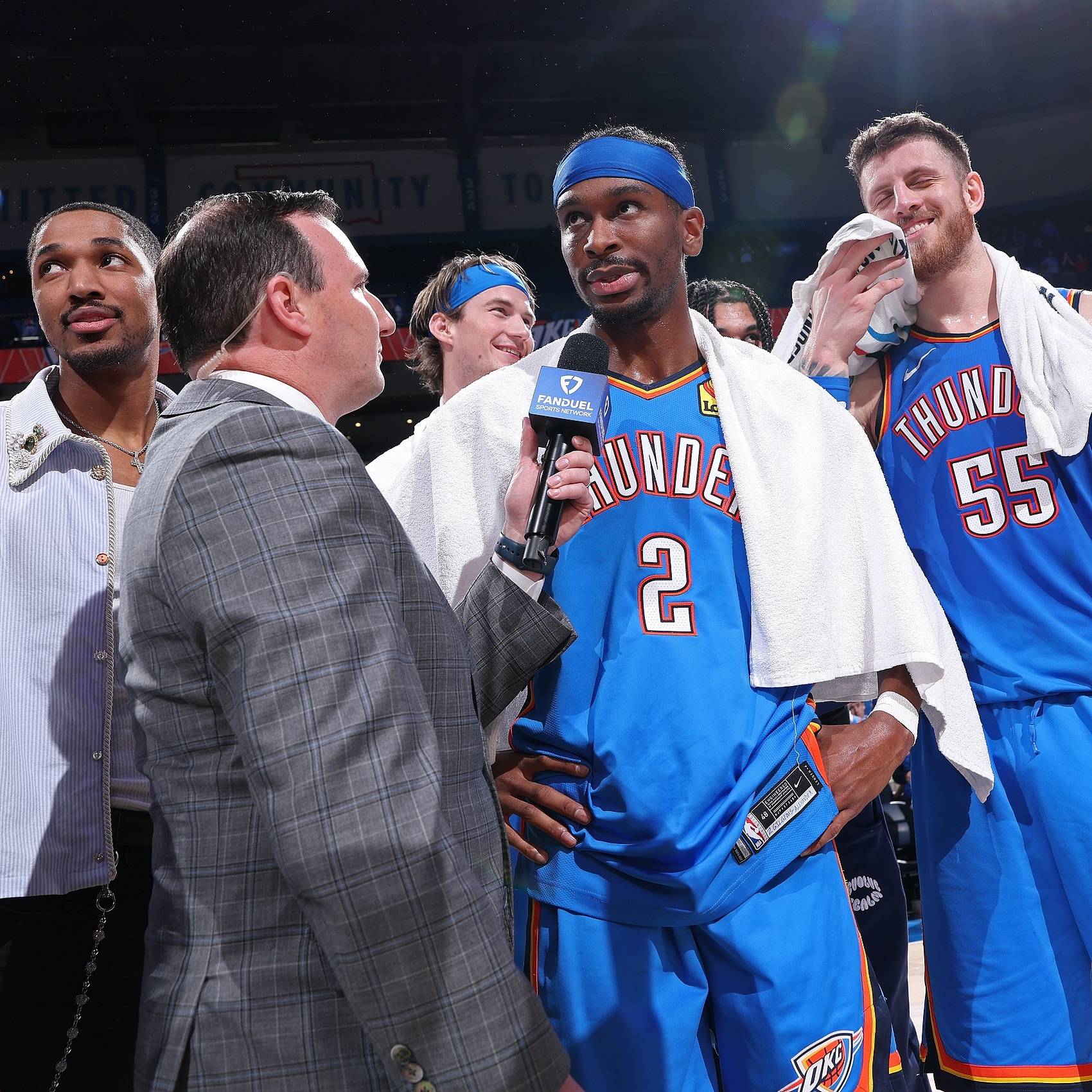 关于星期六比赛日，NBA各队鏖战的信息