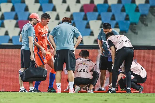 爱游戏tv-沃尔夫斯堡连续遭遇伤病困扰，主力缺席频繁的简单介绍