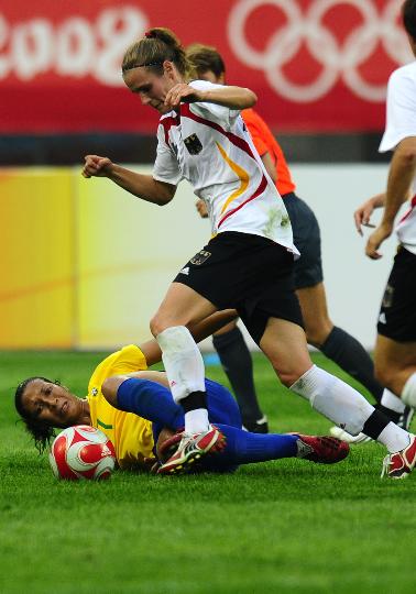 洲际足球比赛中的惊心动魄成绩 洲际足球比赛中的惊心动魄成绩