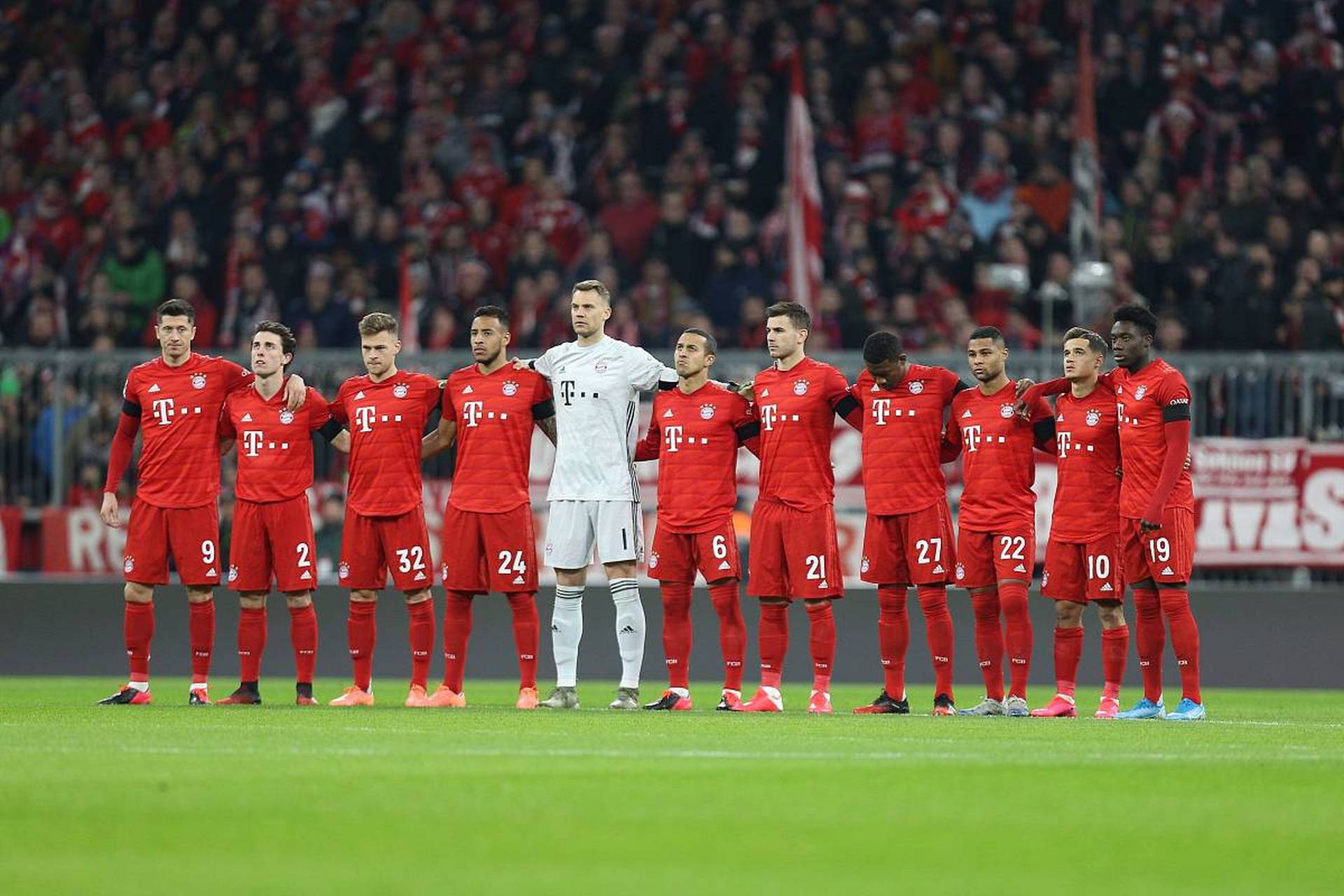 爱游戏体育-尤文图斯连胜被终结，仍稳居意甲前四