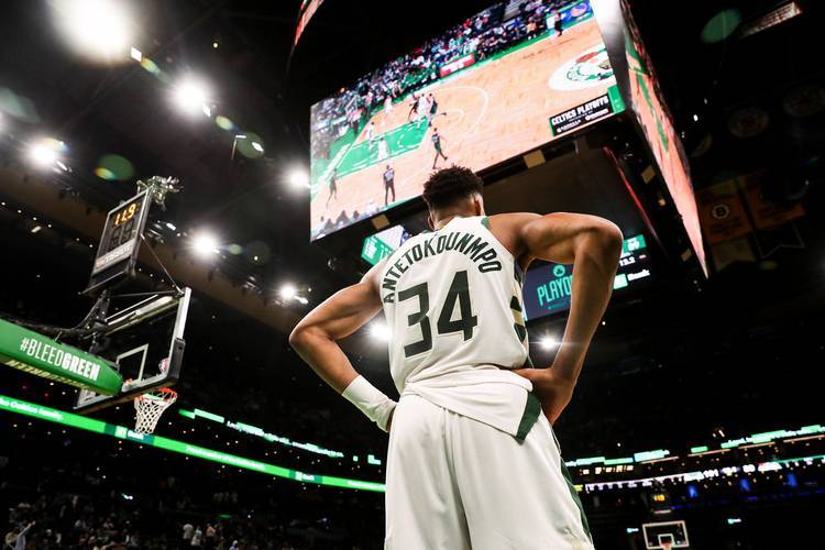 爱游戏在线-雄鹿遭遇失利，字母哥独得38分力争反弹的简单介绍