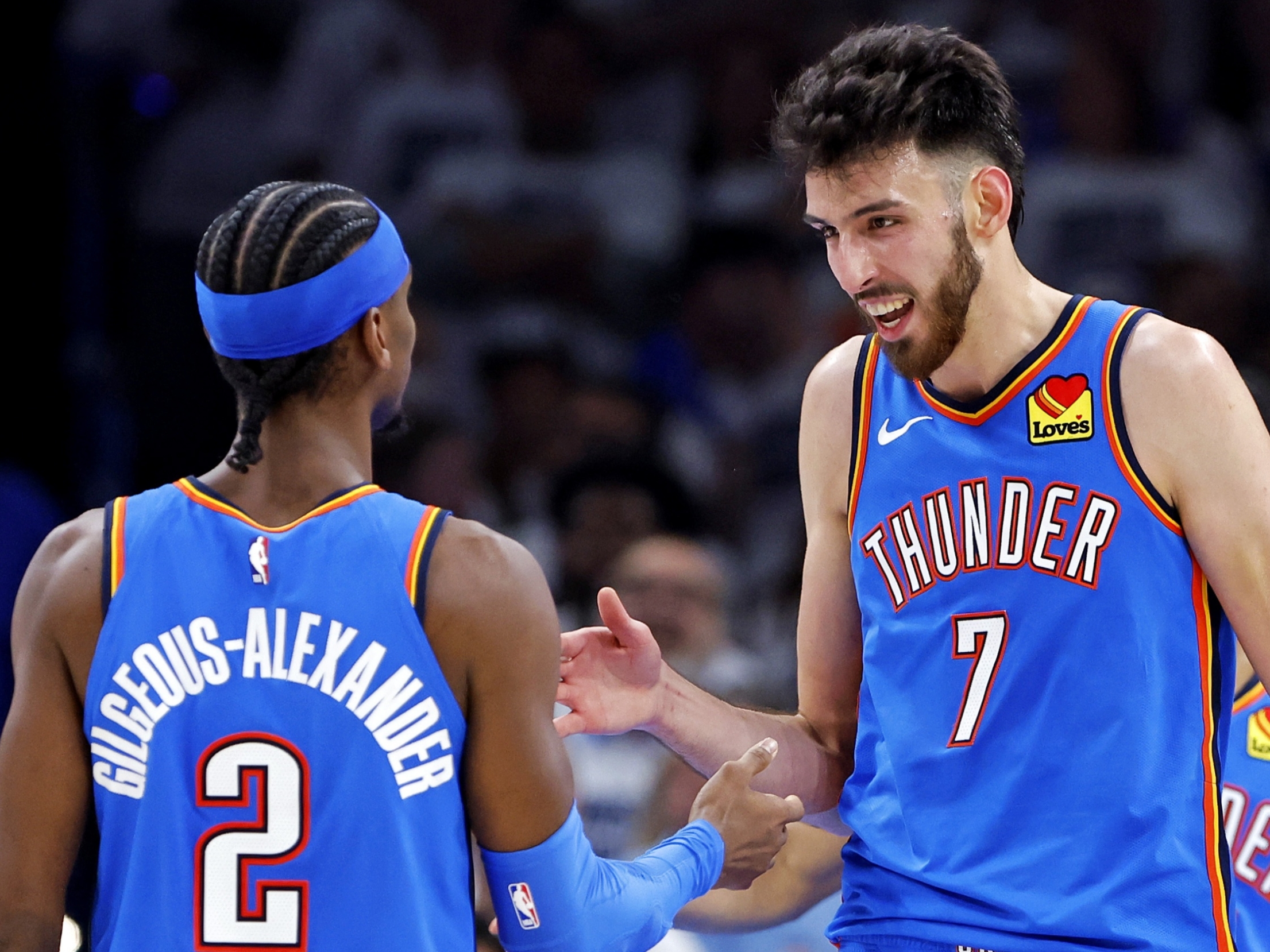 爱游戏-雷霆遭遇横扫,球队处境堪忧!