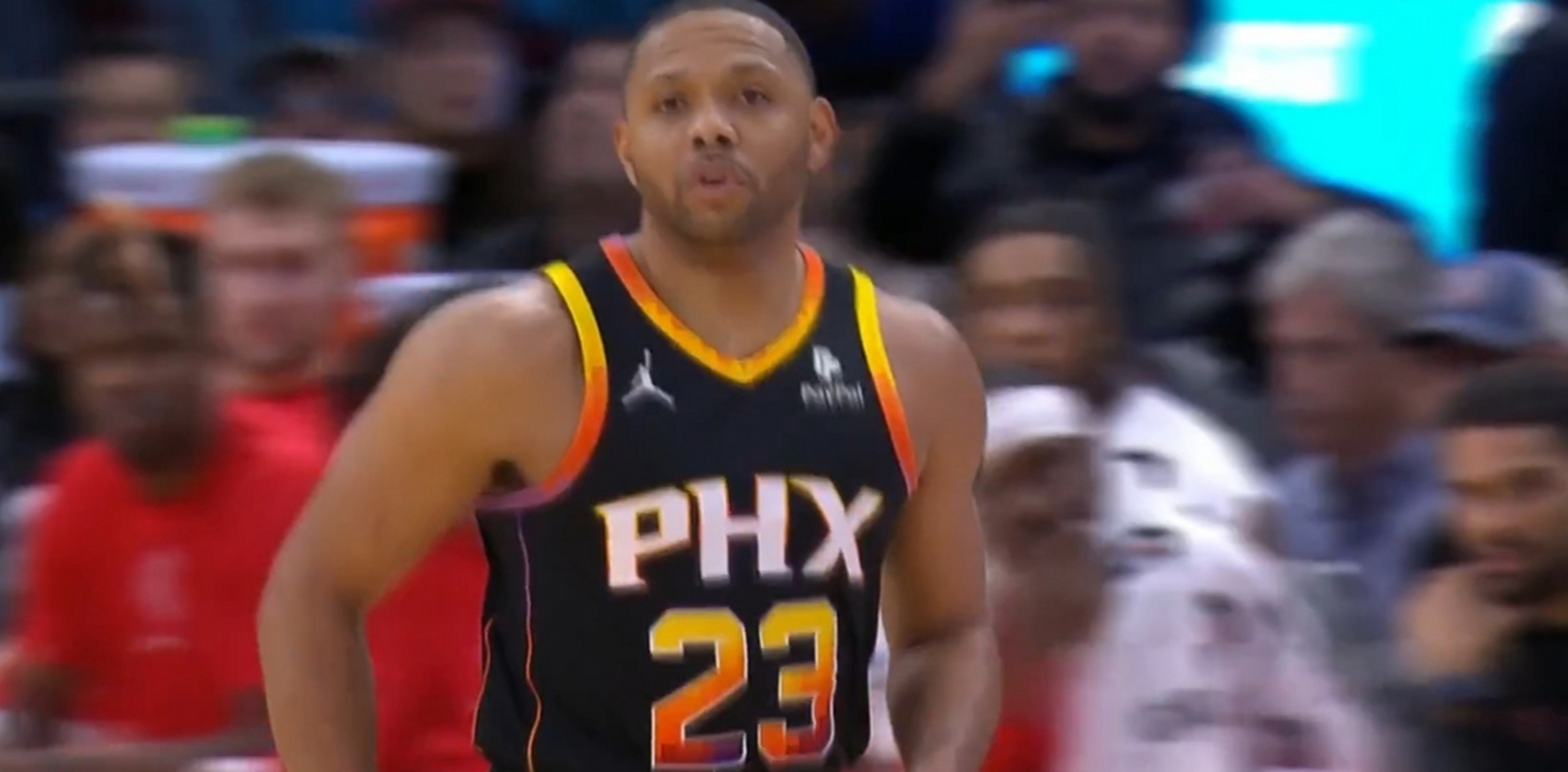 爱游戏tv-火箭客场战胜国王,戈登贡献27分