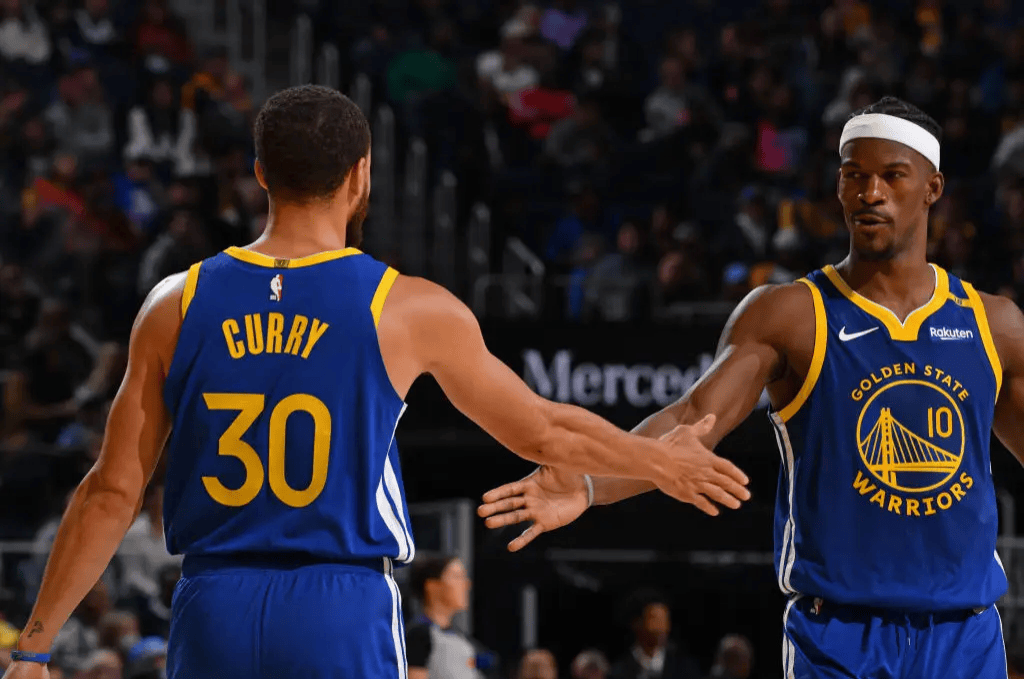 勇士主场大胜凯尔特人，豪取九连胜