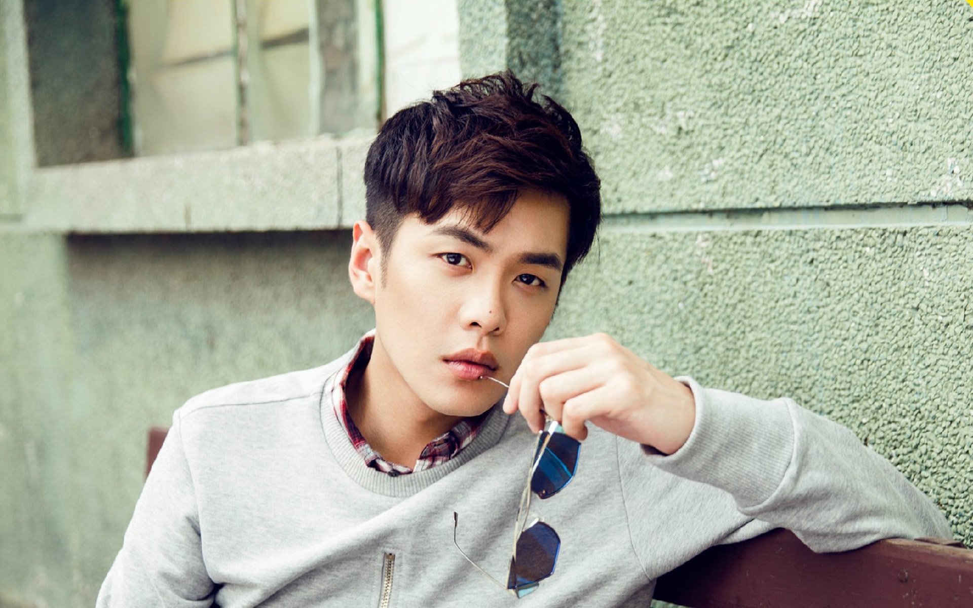 爱游戏入口-绿茵场上的双星闪耀，基米希爆发与伊拉克绝杀尼日利亚